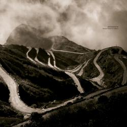 ESKOSTATIC - SERPENTINES & VALLEYS (2LP)